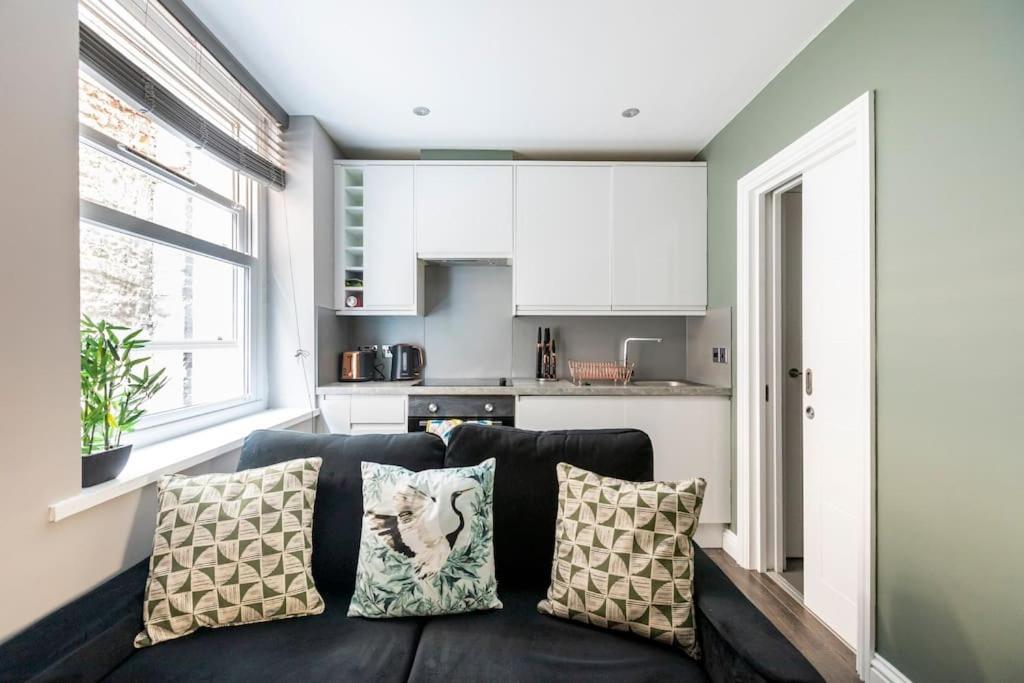 Beautiful Brighton Apartment, 5Min Walk To Beach מראה חיצוני תמונה