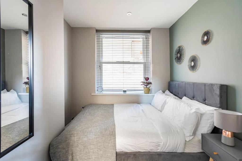 Beautiful Brighton Apartment, 5Min Walk To Beach מראה חיצוני תמונה