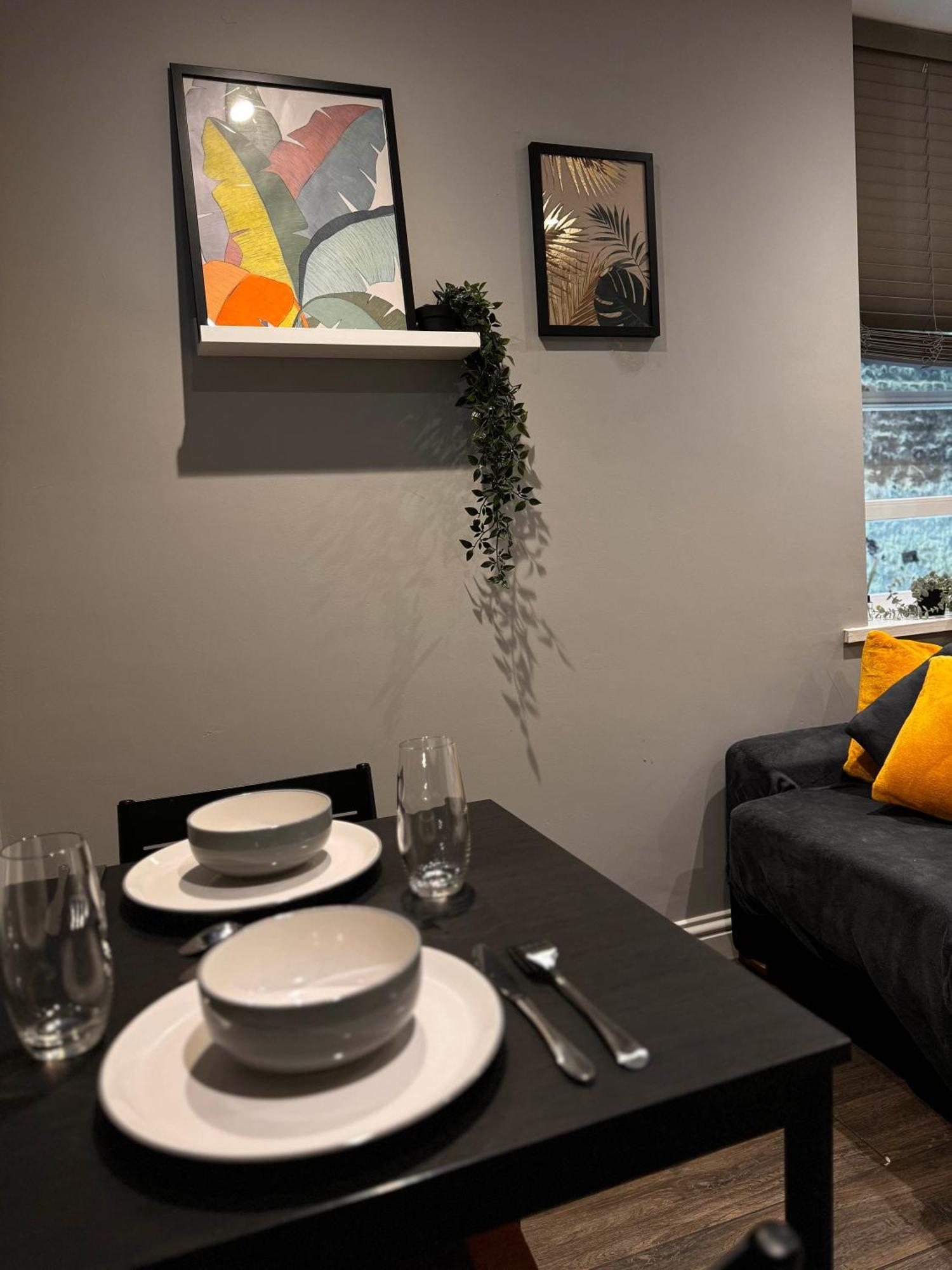 Beautiful Brighton Apartment, 5Min Walk To Beach מראה חיצוני תמונה